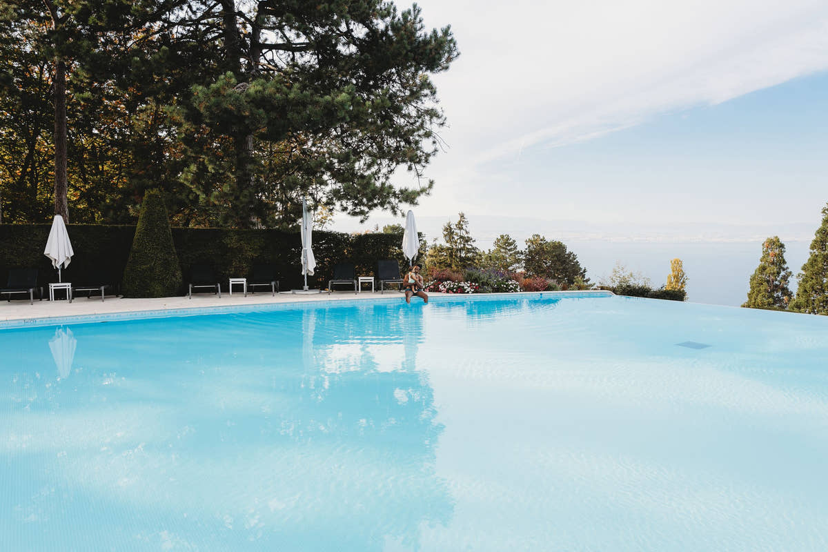 Pool & Water Features