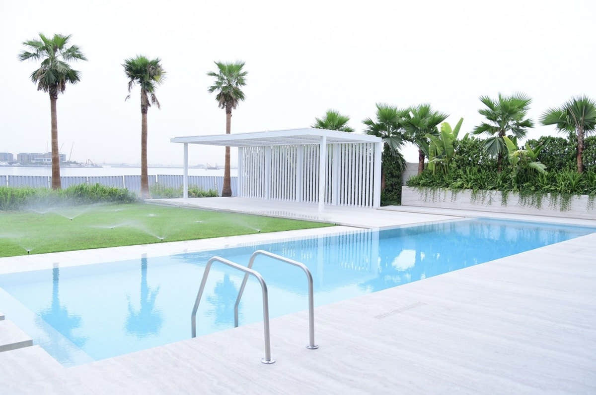 A Dubai villa garden kept in condition by the MyPlants maintenance team